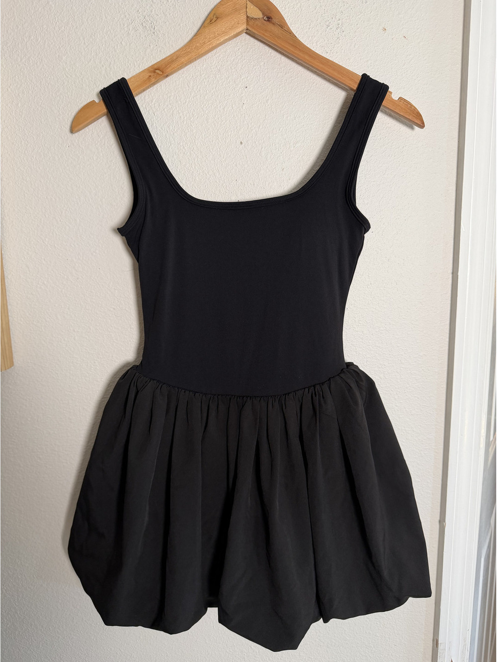 Black Bubble Hem Tennis Mini Dress Built In Shorts Size S